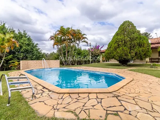 Chácara com 24000m² 7 quartos e 5 banheiros, à venda, no bairro Condomínio Chácaras da Planície em Araçoiaba da Serra