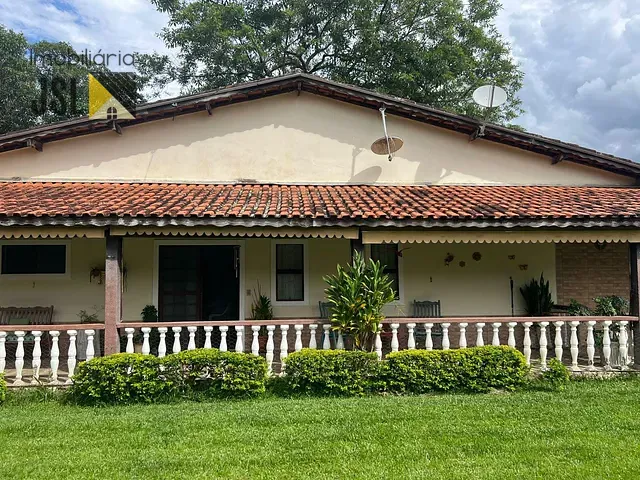 Chácara 3 quartos e 3 banheiros, à venda, no bairro São João da Boa Vista em Caçapava