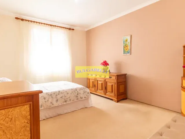 Chácara com 3623m² 4 quartos e 4 banheiros, à venda, no bairro colonia em Jundiaí