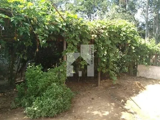 Chácara com 1000m² 3 quartos e 2 banheiros, à venda, no bairro Ivoturucaia em Jundiaí