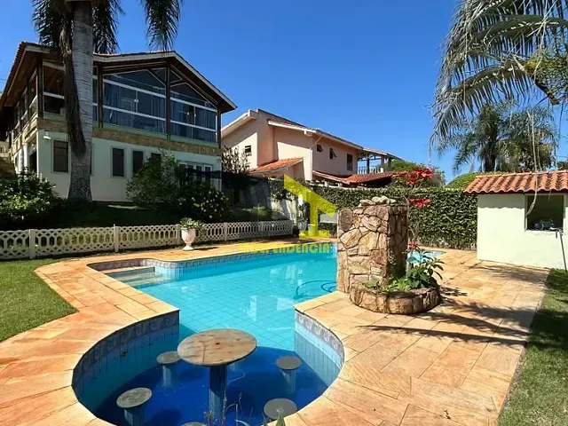 Chácara com 1000m² 5 quartos e 5 banheiros, à venda, no bairro Parque São Gabriel em Itatiba