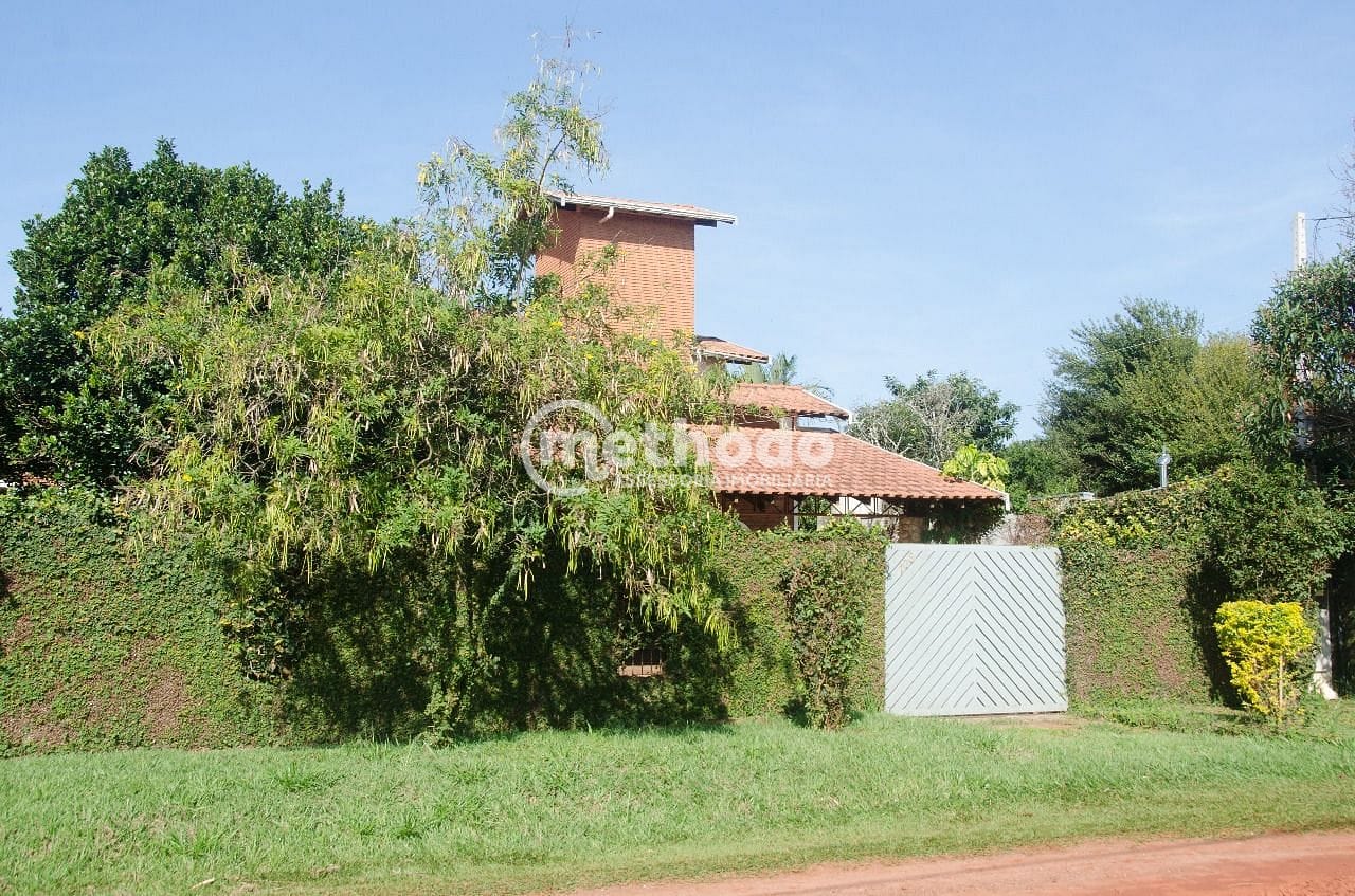 Chácara, 4 quartos, 2000 m² - Foto 1