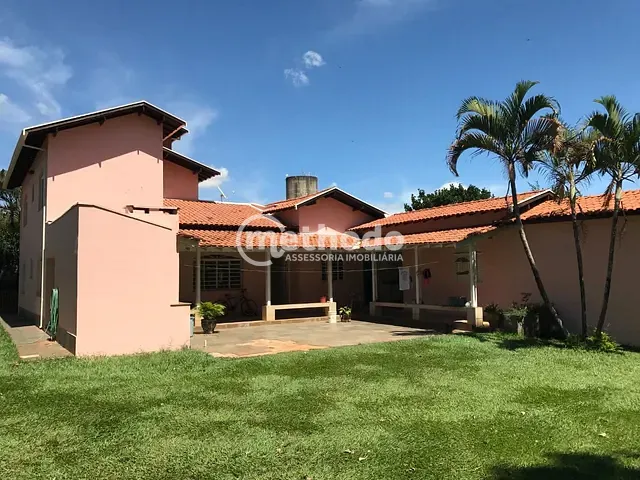 Chácara com 2000m² 4 quartos e 5 banheiros, à venda, no bairro Chácara Letônia em Americana