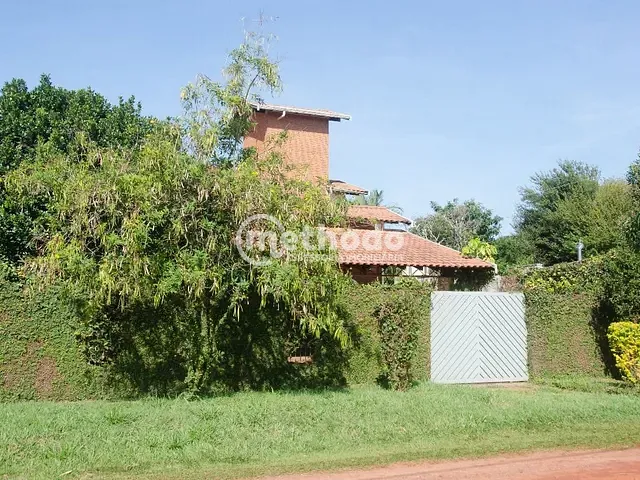Chácara com 2000m² 4 quartos e 5 banheiros, à venda, no bairro Chácara Letônia em Americana
