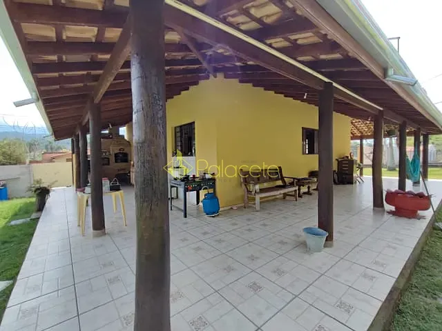 Chácara com 2100m² 2 quartos e 1 banheiro, à venda, no bairro Ribeirão Grande em Pindamonhangaba