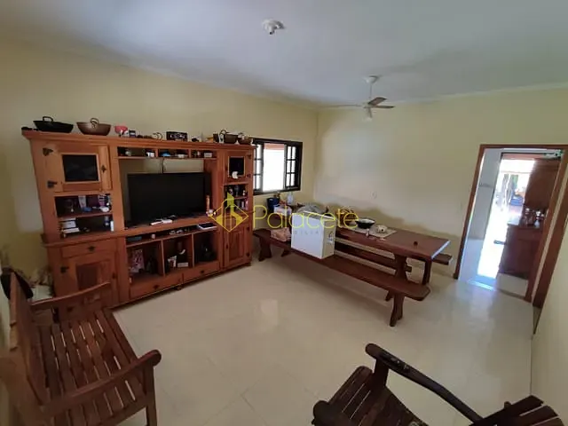 Chácara com 2100m² 2 quartos e 1 banheiro, à venda, no bairro Ribeirão Grande em Pindamonhangaba