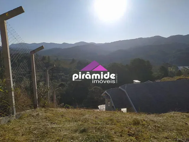 Chácara com 1140m² 3 quartos e 3 banheiros, à venda, no bairro Parque da Água Santa em Campos do Jordão