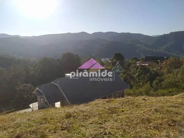 Chácara com 1140m² 3 quartos e 3 banheiros, à venda, no bairro Parque da Água Santa em Campos do Jordão