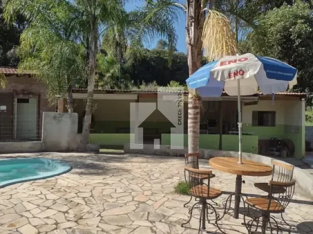 Chácara 3 quartos e 2 banheiros, à venda, no bairro Recanto da Prata em Jundiaí