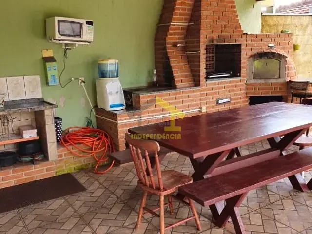 Chácara com 1000m² 6 quartos e 2 banheiros, à venda, no bairro Parque São Gabriel em Itatiba