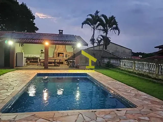 Chácara com 1000m² 6 quartos e 2 banheiros, à venda, no bairro Parque São Gabriel em Itatiba