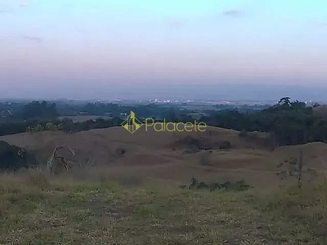 Chácara à venda, no bairro Piracuama em Pindamonhangaba