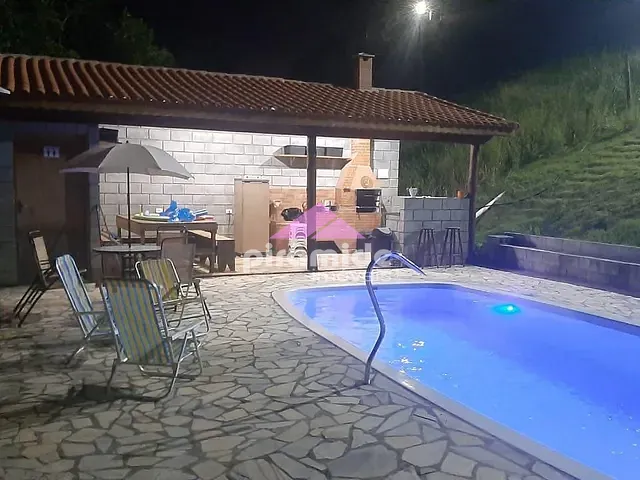 Chácara com 1222m² 4 quartos e 2 banheiros, à venda, no bairro RIO DO PEIXE em Igaratá