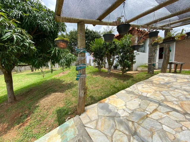 Chácara com 2500m² 4 quartos e 2 banheiros, à venda, no bairro Roseira em Extrema
