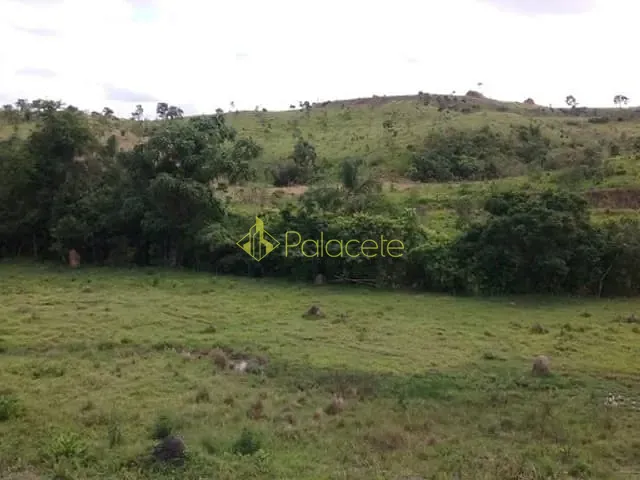 Chácara com 72600m², à venda, no bairro Águas da Prata em São José Dos Campos