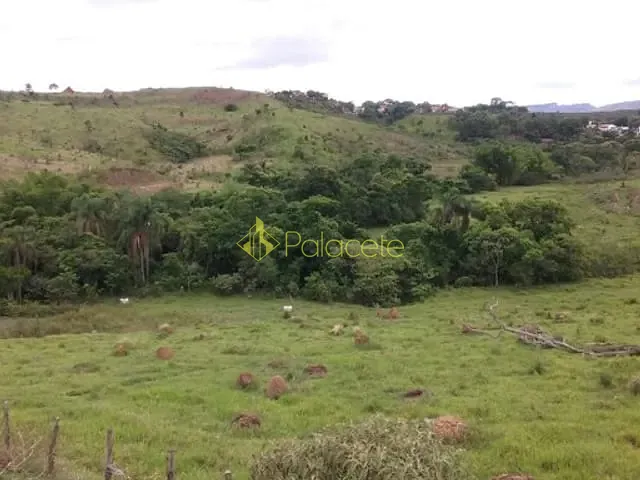 Chácara com 72600m², à venda, no bairro Águas da Prata em São José Dos Campos