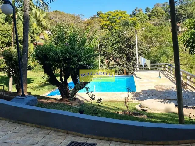 Chácara com 3000m² 2 quartos e 3 banheiros, à venda, no bairro Caxambu em Jundiaí
