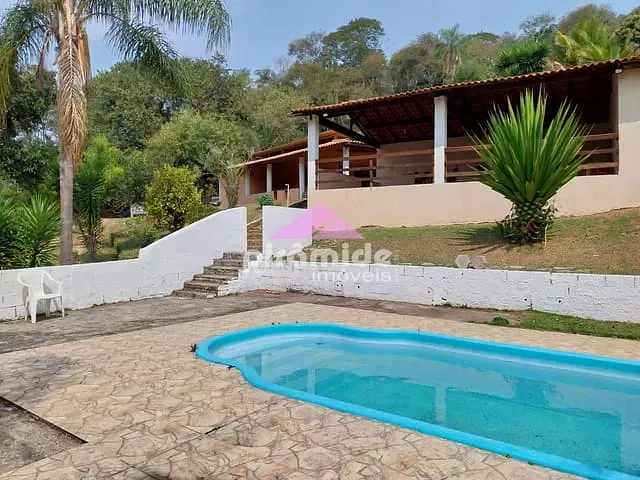Chácara com 12000m² 3 quartos e 3 banheiros, à venda, no bairro Itapeva em Paraibuna