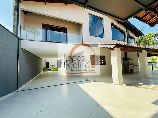 Chácara com 952m² 7 quartos e 4 banheiros, à venda, no bairro Vitória Régia em Atibaia