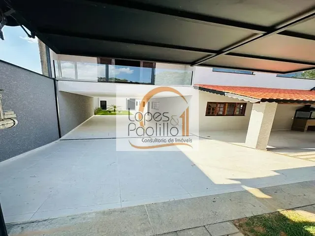 Chácara com 952m² 7 quartos e 4 banheiros, à venda, no bairro Vitória Régia em Atibaia