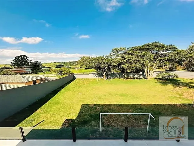 Chácara com 952m² 7 quartos e 4 banheiros, à venda, no bairro Vitória Régia em Atibaia