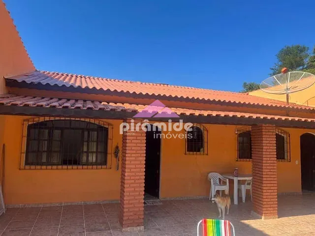 Chácara com 1300m² 3 quartos e 2 banheiros, à venda, no bairro Parque Alpina em Igaratá