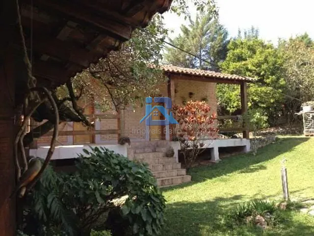Chácara com 2000m² 3 quartos e 4 banheiros, à venda, no bairro Loteamento Caminhos do Sol em Itatiba