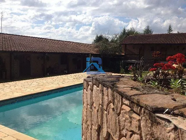 Chácara com 2000m² 3 quartos e 4 banheiros, à venda, no bairro Loteamento Caminhos do Sol em Itatiba
