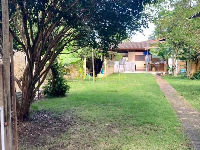 Chácara com 700m² 3 quartos e 4 banheiros, à venda, no bairro Pinhão em Taubaté