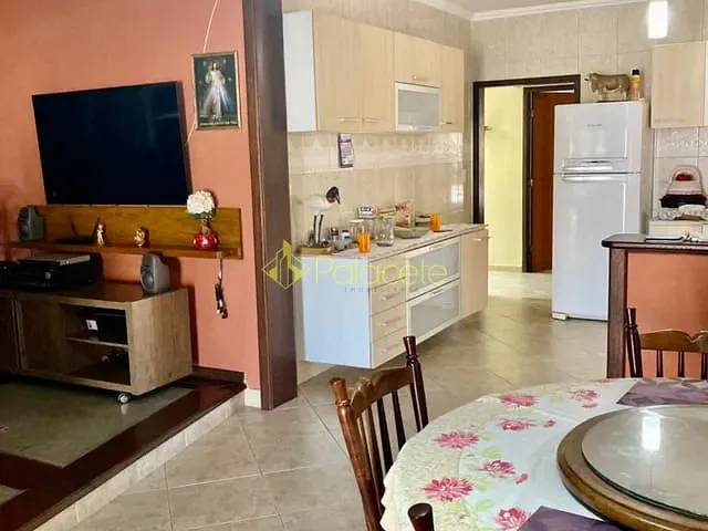 Chácara com 700m² 3 quartos e 4 banheiros, à venda, no bairro Pinhão em Taubaté