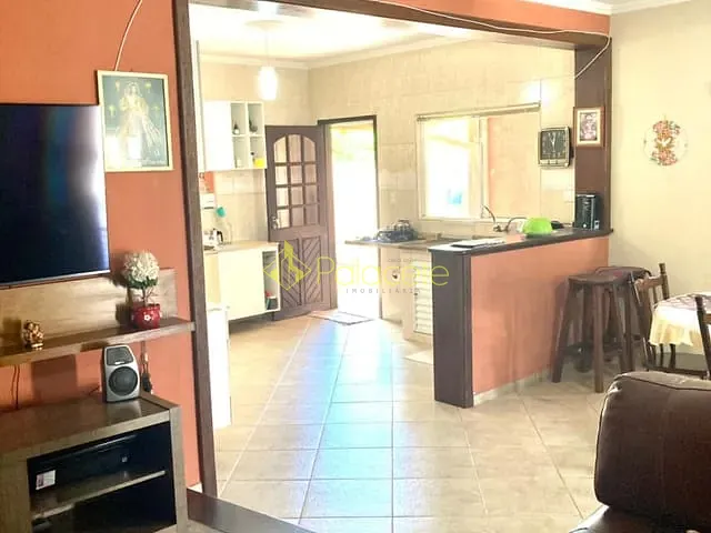 Chácara com 700m² 3 quartos e 4 banheiros, à venda, no bairro Pinhão em Taubaté