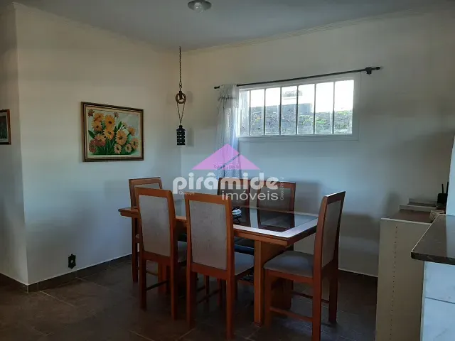 Chácara com 327m² 3 quartos e 2 banheiros, à venda, no bairro Capuava em São José dos Campos
