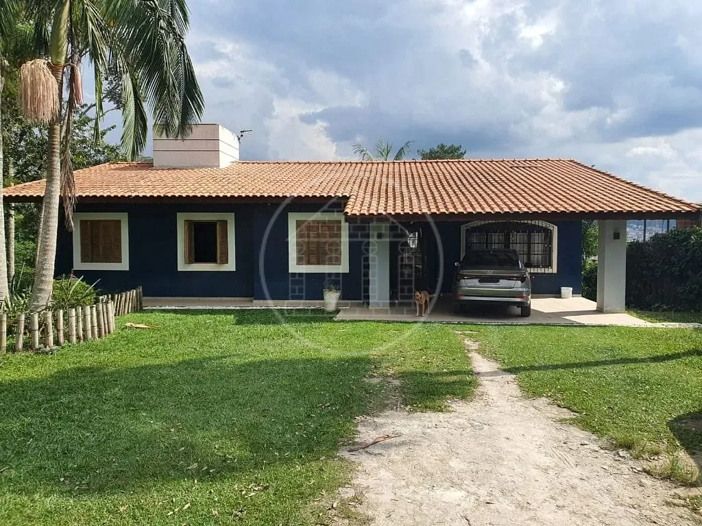 Sítio, 3 quartos, 7426 m² - Foto 1