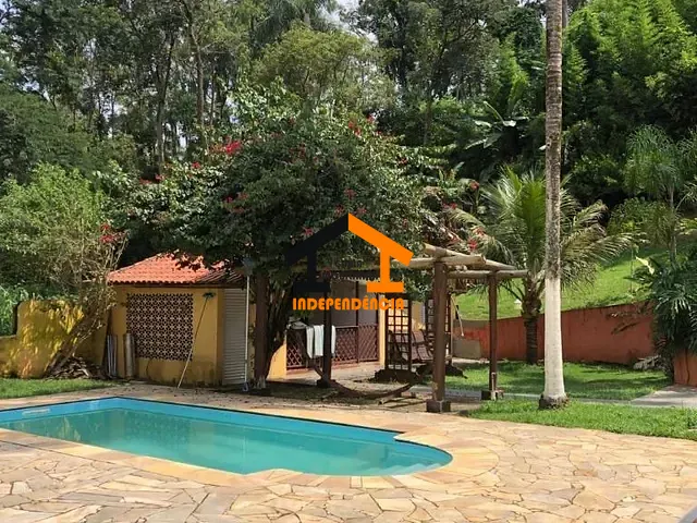 Chácara com 1200m² 3 quartos e 4 banheiros, à venda, no bairro Portal das Acácias em Santana de Parnaíba