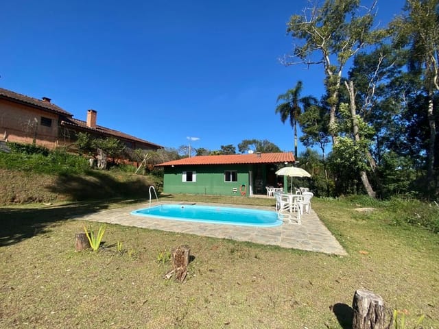 Chácara com 2700m² 3 quartos e 5 banheiros, à venda, no bairro Chácara Remanso (Caucaia do Alto) em Vargem Grande Paulista