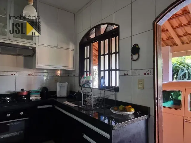 Chácara 3 quartos e 2 banheiros, à venda, no bairro Chácaras Santa Rita em Caçapava