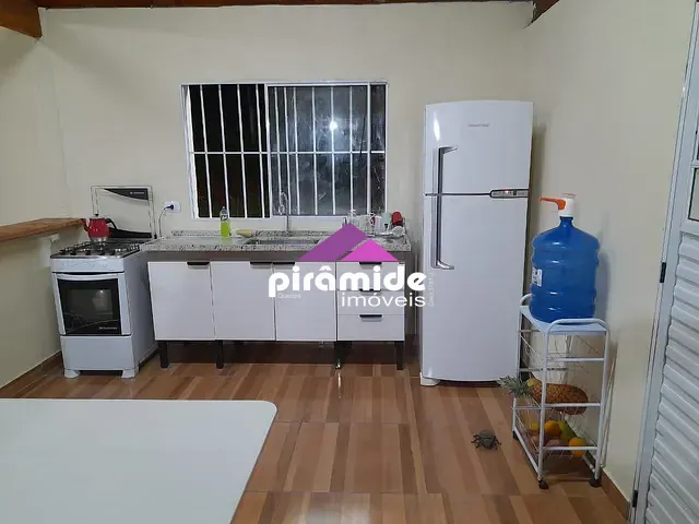 Chácara com 12000m² 2 quartos e 2 banheiros, à venda, no bairro Salto em Paraibuna