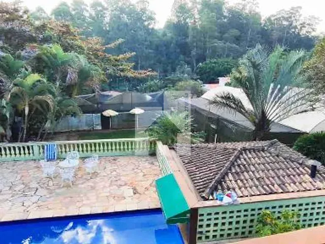 Chácara com 1522m² 4 quartos e 6 banheiros, à venda, no bairro Jardim Marajoara em Jundiaí