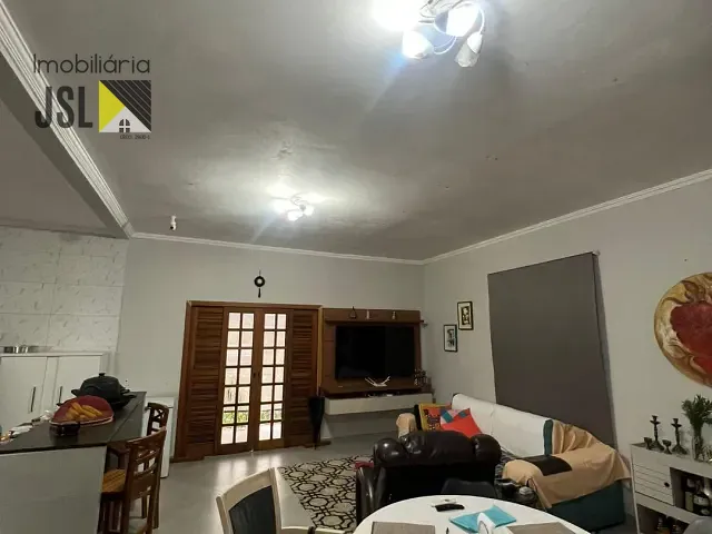Chácara com 712m² 3 quartos e 2 banheiros, à venda, no bairro Tijuco Preto em Caçapava