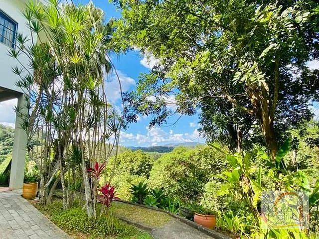 Chácara com 8288m² 3 quartos e 1 banheiro, à venda, no bairro Chácara Maringá I em Atibaia