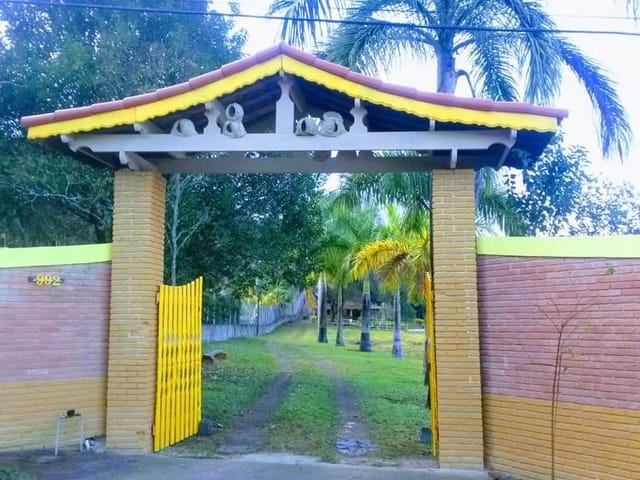 Chácara com 8000m² 3 quartos e 1 banheiro, à venda, no bairro Rodeio em Extrema