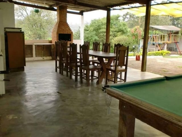 Chácara com 2500m² 4 quartos e 3 banheiros, à venda, no bairro Caete (Mailasqui) em São Roque