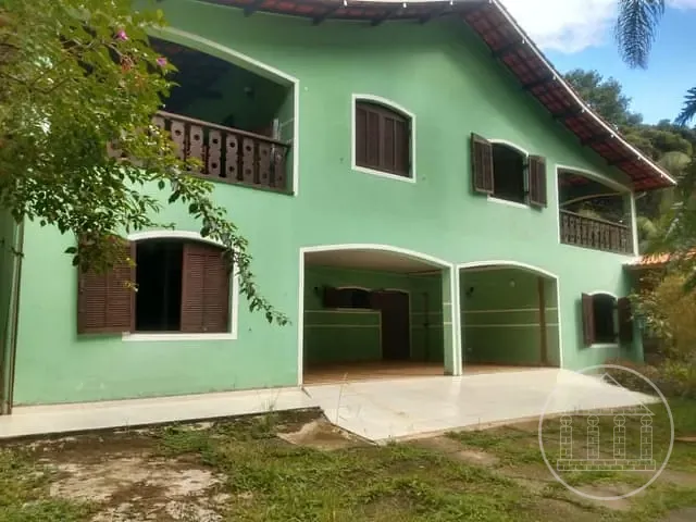 Chácara com 4000m² 6 quartos e 5 banheiros, à venda ou para alugar, no bairro Embu Guacu em Embu-Guaçu