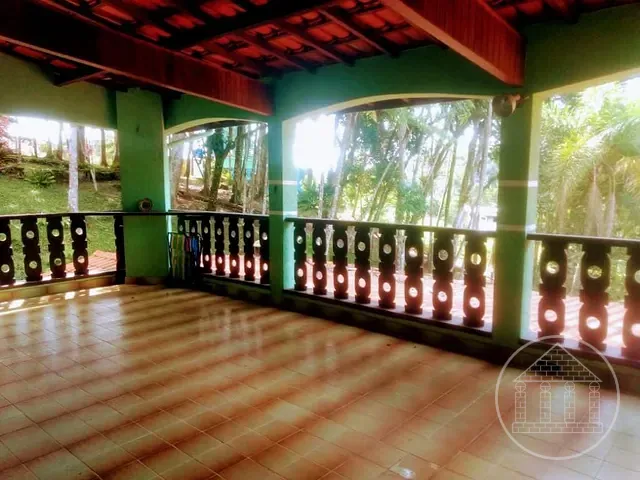 Chácara com 4000m² 6 quartos e 5 banheiros, à venda ou para alugar, no bairro Embu Guacu em Embu-Guaçu