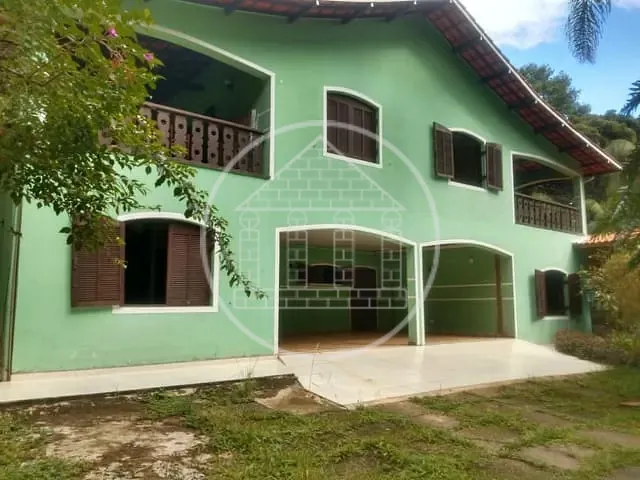Chácara com 4000m² 6 quartos e 5 banheiros, à venda ou para alugar, no bairro Embu Guacu em Embu-Guaçu