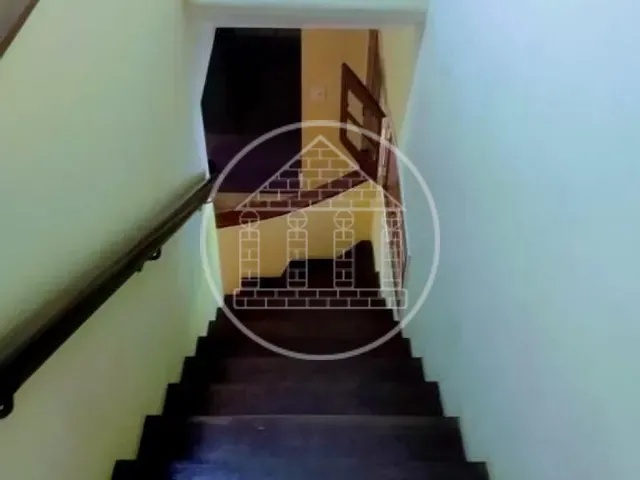 Chácara com 4000m² 6 quartos e 5 banheiros, à venda ou para alugar, no bairro Embu Guacu em Embu-Guaçu