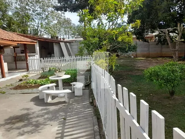 Chácara com 854m² 3 quartos e 3 banheiros, à venda, no bairro Estância Comandante Barros em Jarinu