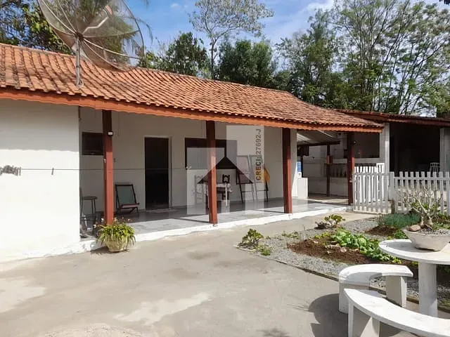 Chácara com 854m² 3 quartos e 3 banheiros, à venda, no bairro Estância Comandante Barros em Jarinu