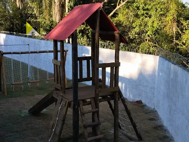 Chácara 3 quartos e 4 banheiros, à venda, no bairro Pedregulho em Caçapava
