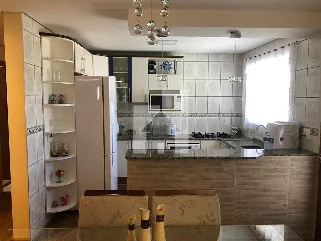 Chácara com 650m² 2 quartos e 2 banheiros, à venda, no bairro Roseira em Jundiaí